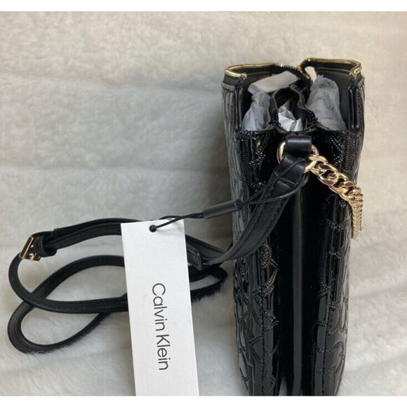 Brand New CK Calvin Klein Logo Embossed Smooth Crossbody Shoulderbag MSRP $158 - Picture 7 of 10